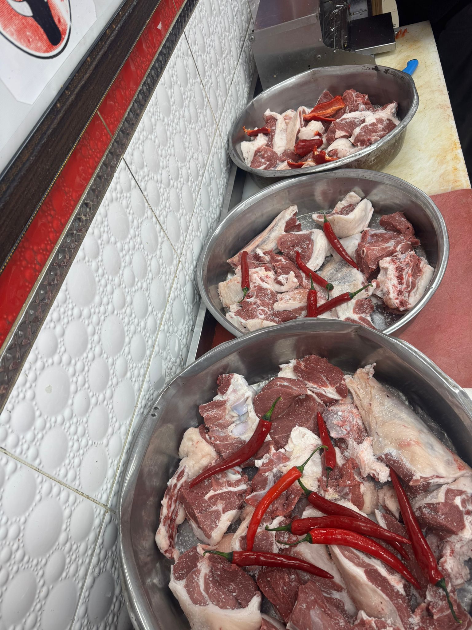 Akkurt Kardeşler Kasap Et Dünyası ve Şarküteri